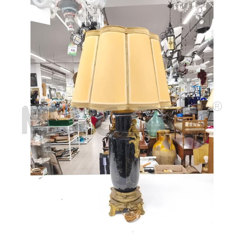 LAMPADA NERA ANTICA PUTTI SEDUTI  | Mercatino dell'Usato Roma gregorio vii 1