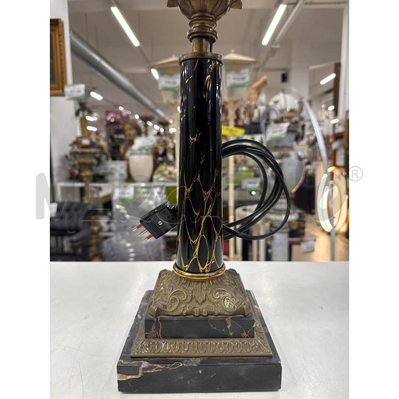 LAMPADA NERA CAPPELLO VETRO ROSSO MACCHIE  | Mercatino dell'Usato Roma gregorio vii 3