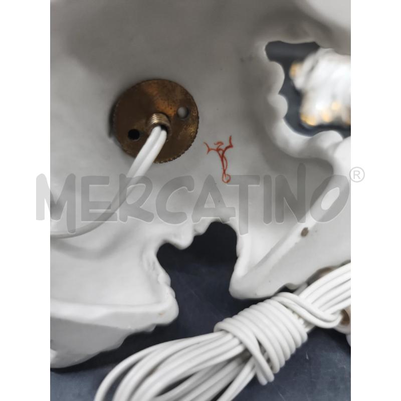 LAMPADE COPPIA PORCELLANA FIORI RILIEVO  | Mercatino dell'Usato Roma gregorio vii 4