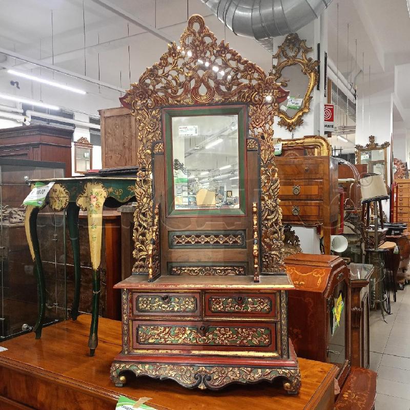 MOBILE CON SPECCHIO DECORI ROSSO | Mercatino dell'Usato Roma gregorio vii 1