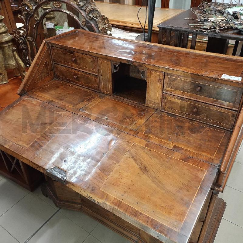 MOBILE RIBALTA CON 3 CASSETTI | Mercatino dell'Usato Roma gregorio vii 3