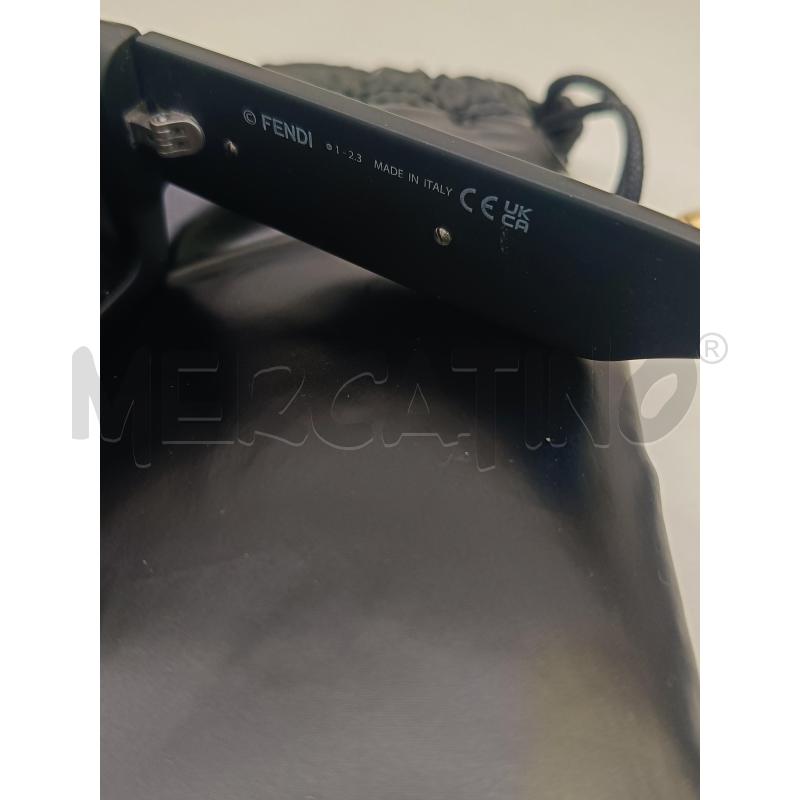 OCCHIALI FENDI FENDYGRAPHY NERI SCRITTA BIANCA FE40073U  | Mercatino dell'Usato Roma gregorio vii 4