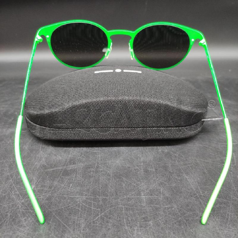 OCCHIALI ITALIA INDEPENDENT VERDE FLUO | Mercatino dell'Usato Roma gregorio vii 3