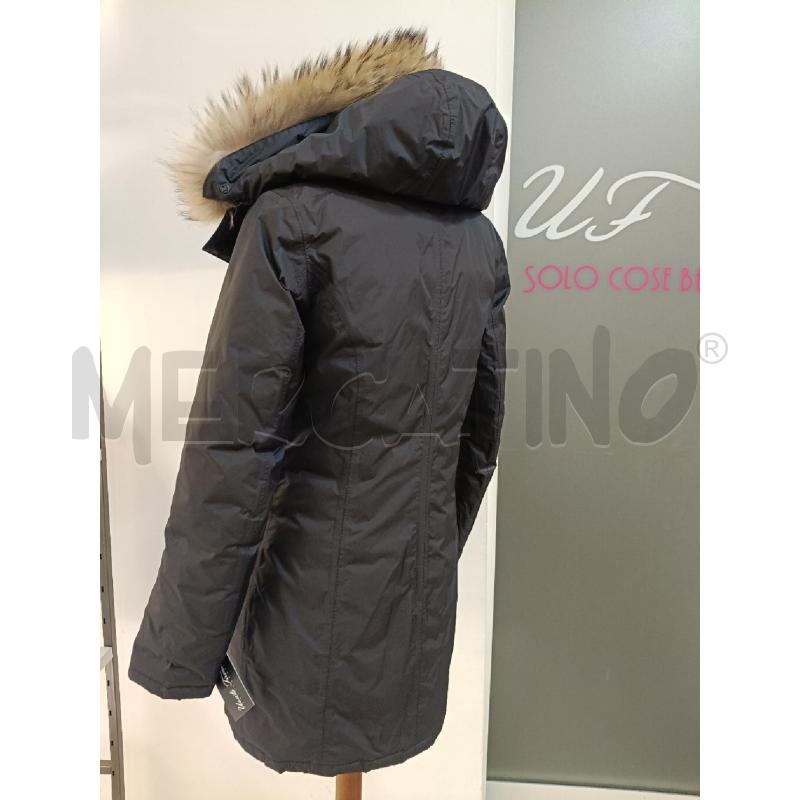 PIUMINO DONNA KWAY NERO CAPPUCCIO VOLPE | Mercatino dell'Usato Roma gregorio vii 3