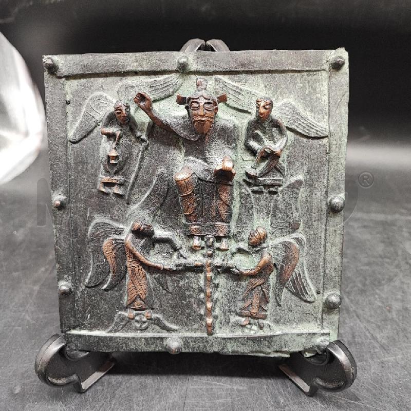 PLACCA RAMATA FIGURE RILIEVO  | Mercatino dell'Usato Roma gregorio vii 1