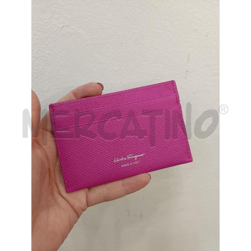 PORTA CARTE SALVATORE FERRAGAMO FUCSIA | Mercatino dell'Usato Roma gregorio vii 2