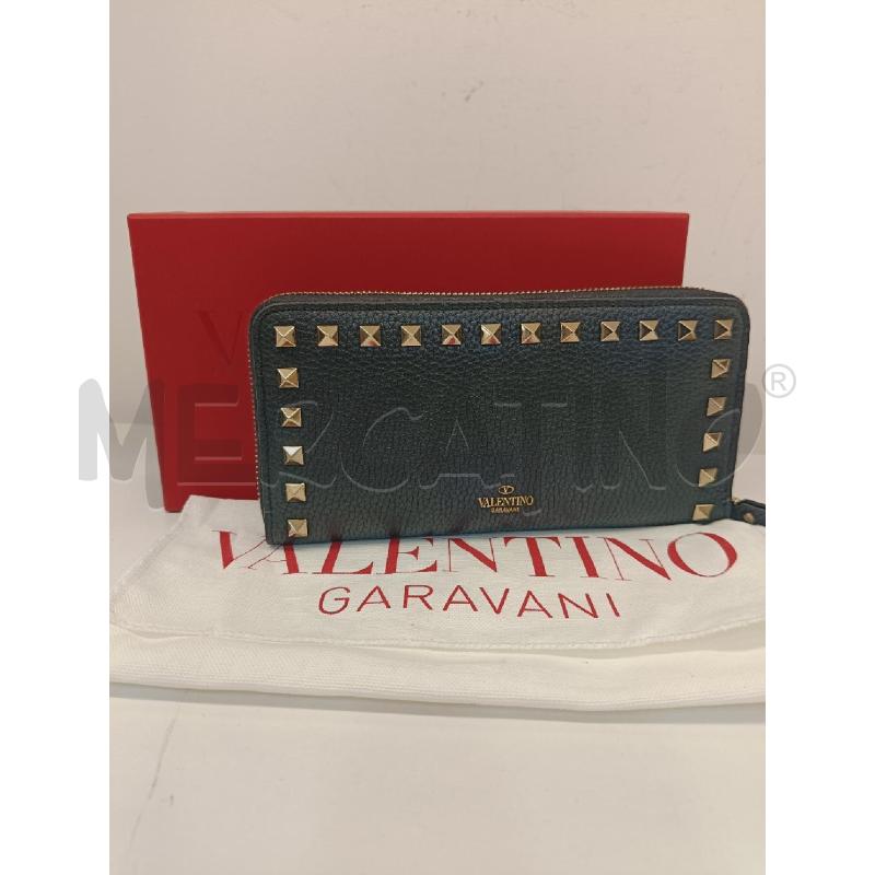 PORTA FOGLIO VALENTINO GARAVANI  ROCKSTUD CONTINENTAL IN PELLE  | Mercatino dell'Usato Roma gregorio vii 1