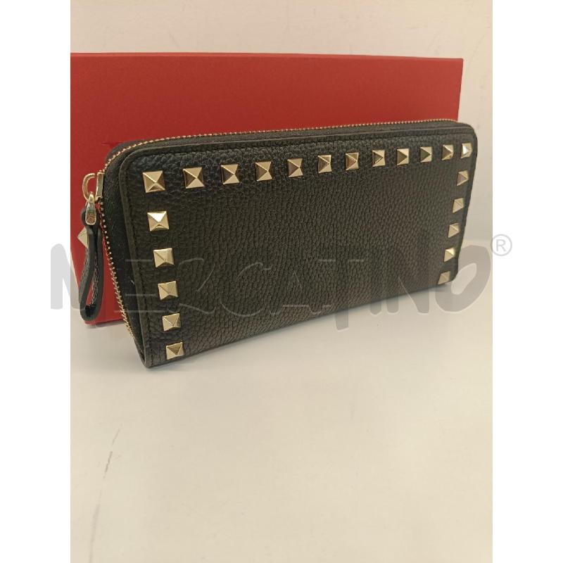 PORTA FOGLIO VALENTINO GARAVANI  ROCKSTUD CONTINENTAL IN PELLE  | Mercatino dell'Usato Roma gregorio vii 5
