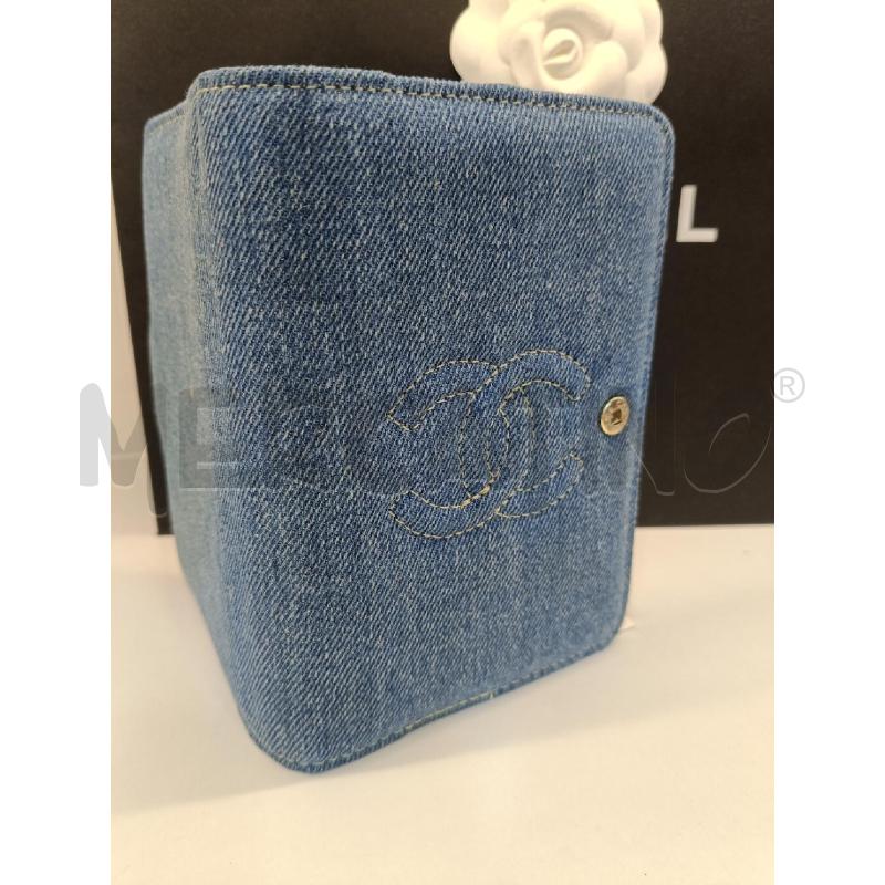 PORTA PASSAPORTO/CARTE CHANEL DENIM VIP GIFT  | Mercatino dell'Usato Roma gregorio vii 4