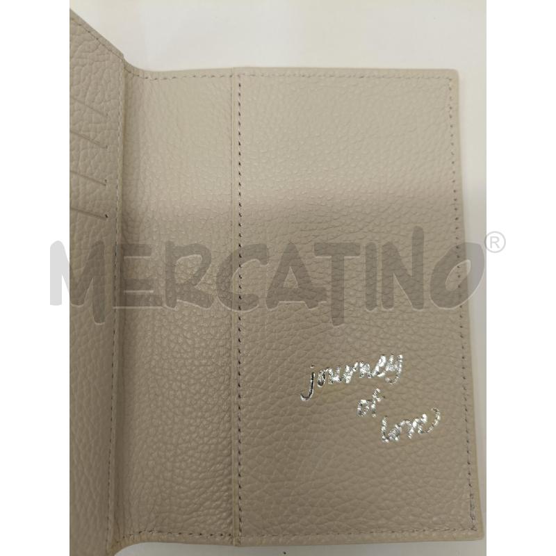 PORTA PASSAPORTO GOLDEN GOOSE BEIGE PELLE MARTELLATA | Mercatino dell'Usato Roma gregorio vii 3