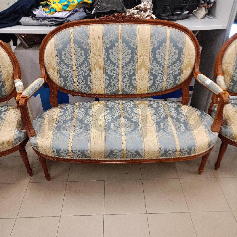 SALOTTINO 3 PEZZI BRACCIOLI | Mercatino dell'Usato Roma gregorio vii 2