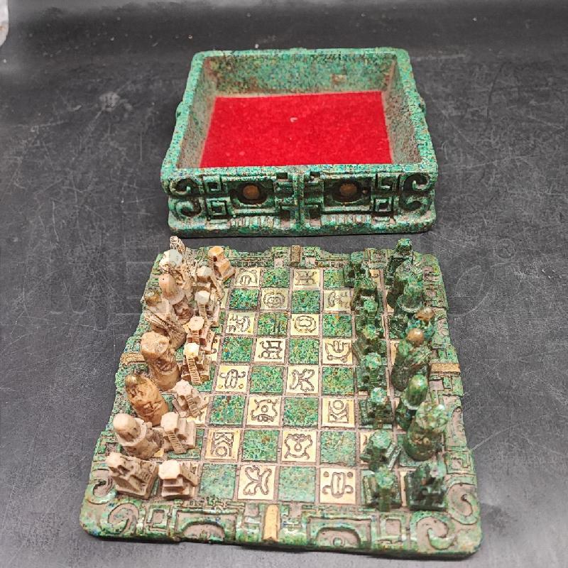 SCACCHIERA RESINA VERDE MAYA QUADRATA  | Mercatino dell'Usato Roma gregorio vii 5