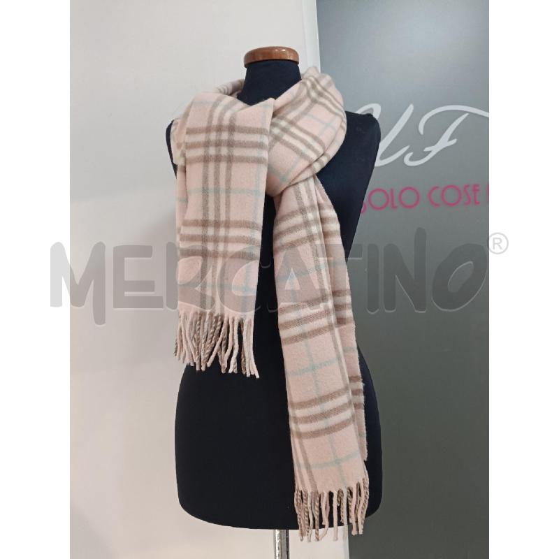 SCIARPA BURBERRY ROSA CASHMERE E LANA | Mercatino dell'Usato Roma gregorio vii 2