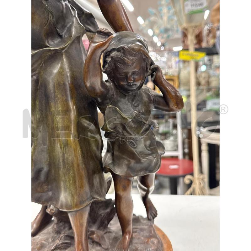 SCULTURA BRONZO DONNA CON BAMBINA | Mercatino dell'Usato Roma gregorio vii 2