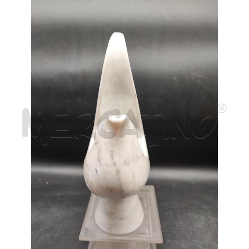 SCULTURA MARMO PUNTE CON PALLA  | Mercatino dell'Usato Roma gregorio vii 2