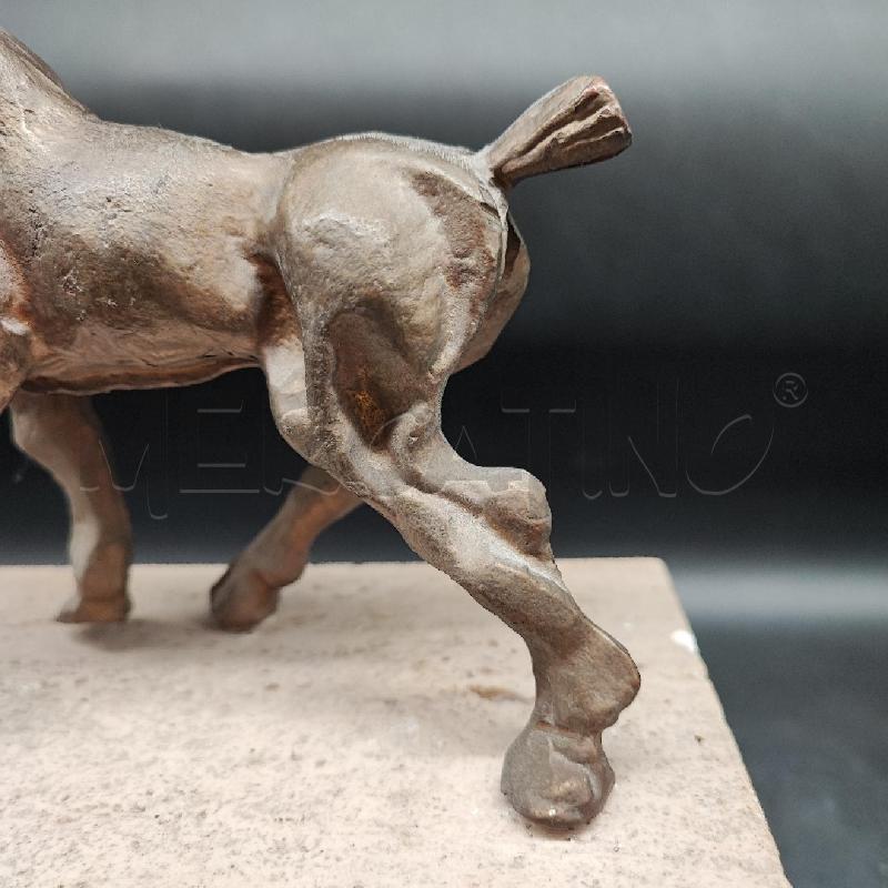 SCULTURA MET DOR CAVALLO BASE MARMO  | Mercatino dell'Usato Roma gregorio vii 3