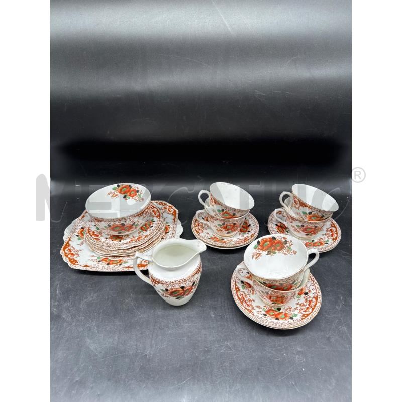 SERVIZIO THE E DOLCE INGLESE FIORI ROSSI 15 PZ  | Mercatino dell'Usato Roma gregorio vii 1
