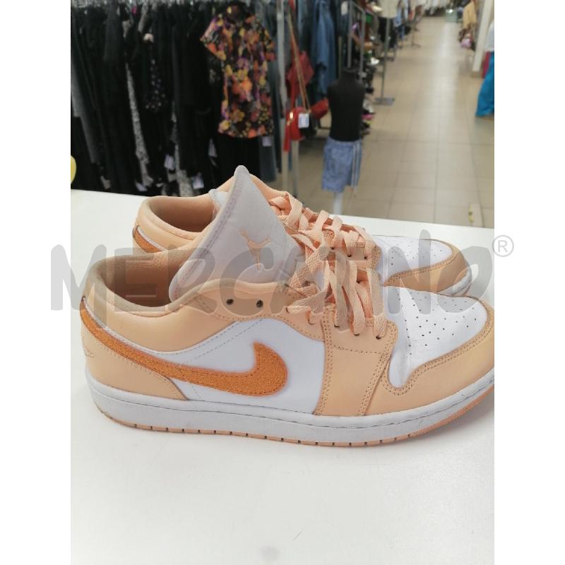 SNEAKERS UOMO AIR JORDAN LOW  ARANCIONE | Mercatino dell'Usato Roma gregorio vii 4