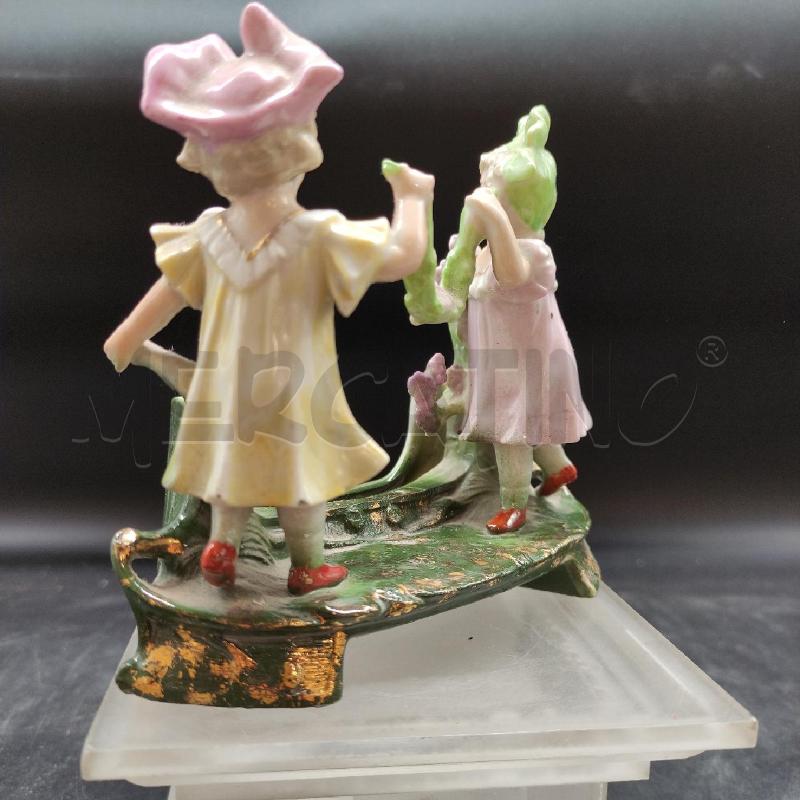 STATUETTA BIMBE FIOCCO VERDE FIORI  | Mercatino dell'Usato Roma gregorio vii 3