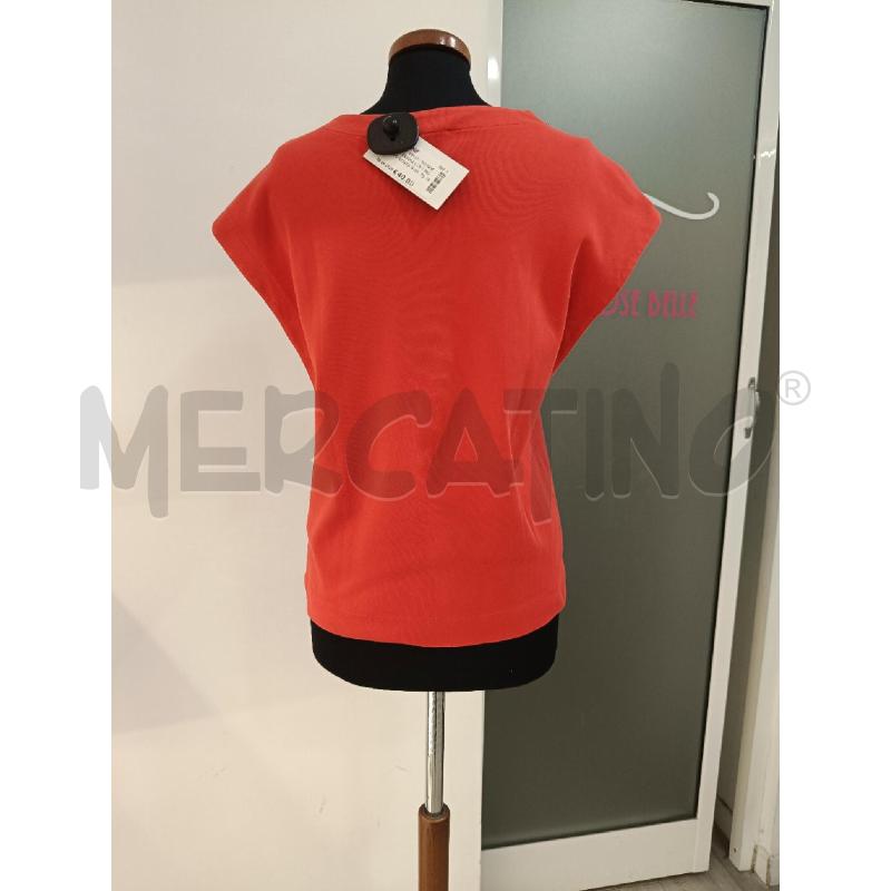 T SHIRT DONNA LOVE MOSCHINO ROSSA SMANICATA | Mercatino dell'Usato Roma gregorio vii 4