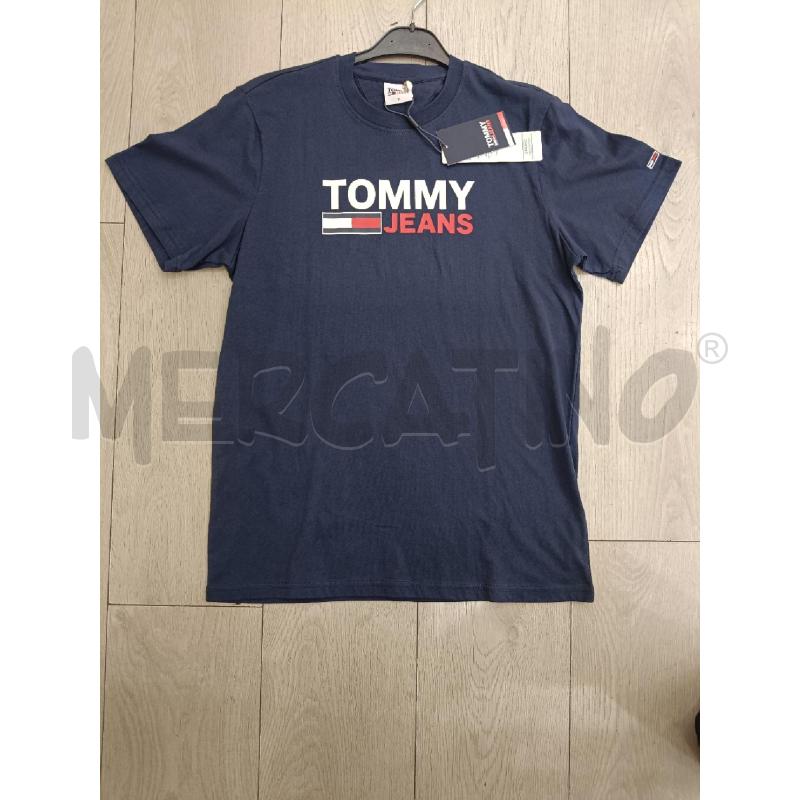 T SHIRT UOMO TOMMY JERANS BLU LETTERING BIANCA ROSSA  | Mercatino dell'Usato Roma gregorio vii 1