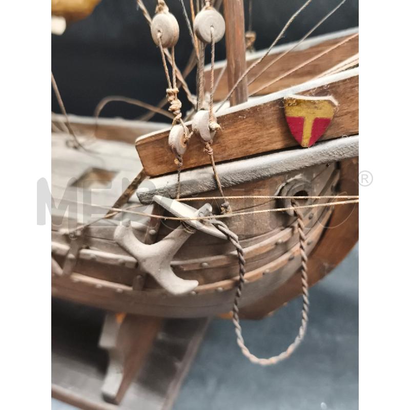 VELIERO LEGNO SCURO VELE CROCE ROSSA  | Mercatino dell'Usato Roma gregorio vii 3