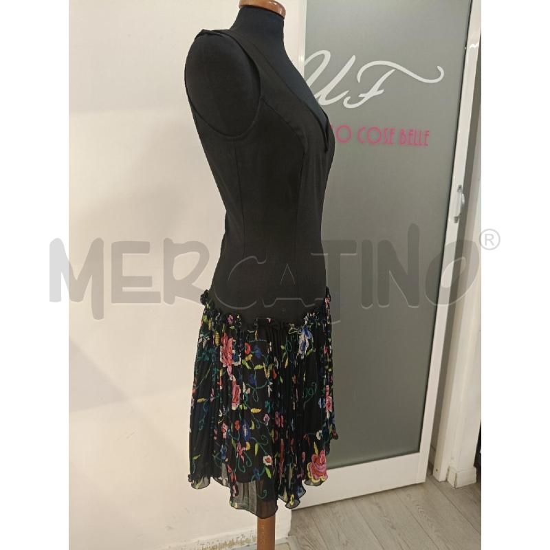 VESTITO DONNA MOSCHINO CHEAP AND CHIC NERO BALZA FIORI | Mercatino dell'Usato Roma gregorio vii 3