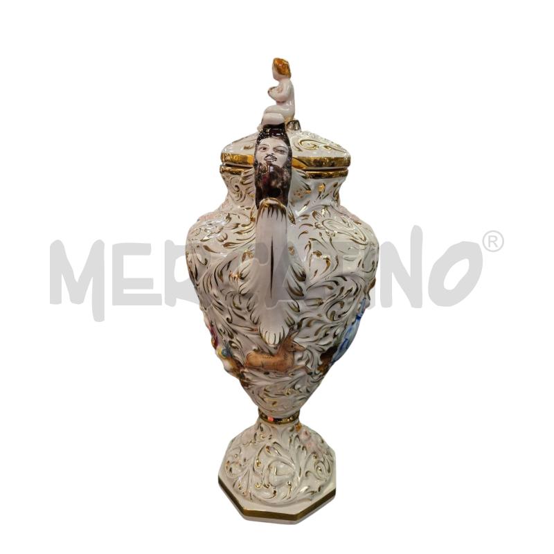 VASO CAPODIMONTE DAME E TAPPO CON SUONATORE | Mercatino dell'Usato Roma appia 3