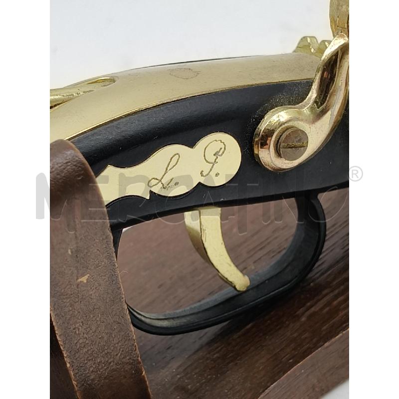 ACCENDINO PISTOLA CON BASE LEGNO DA RIV | Mercatino dell'Usato Roma talenti 3