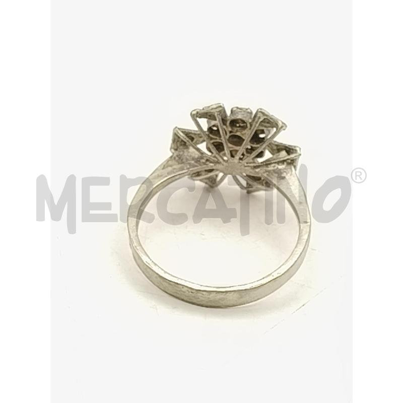 ANELLO D FUSION FIORE CENTR RAGGERA | Mercatino dell'Usato Roma talenti 3