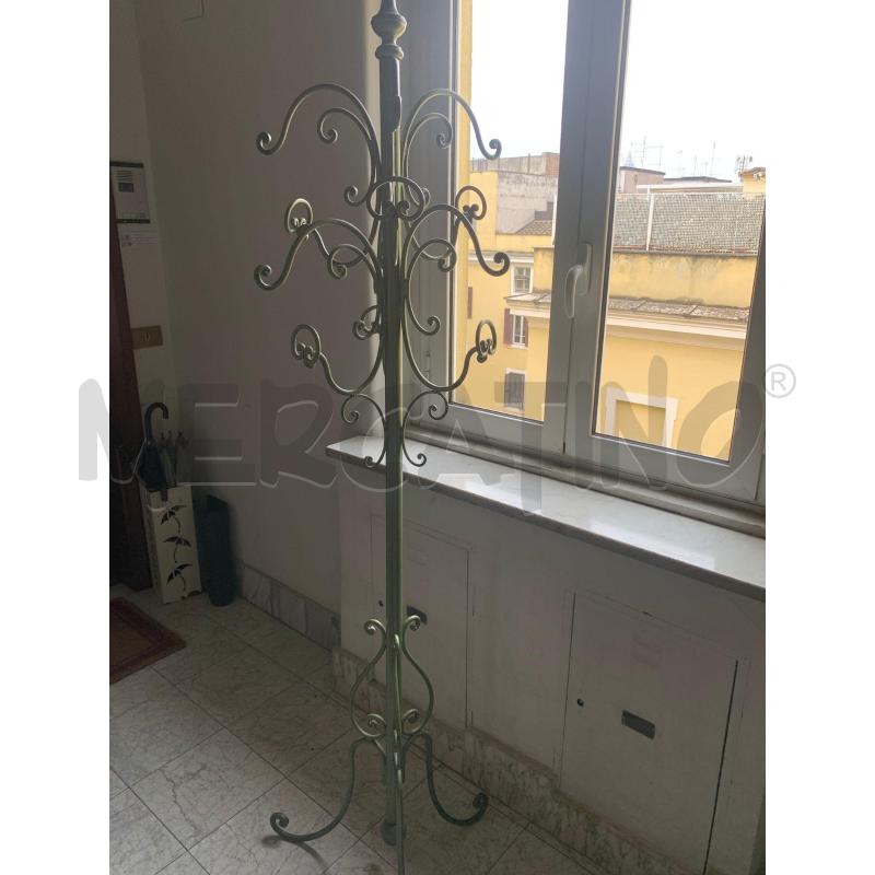 APPENDI ABITI FERRO VERDE | Mercatino dell'Usato Roma talenti 1