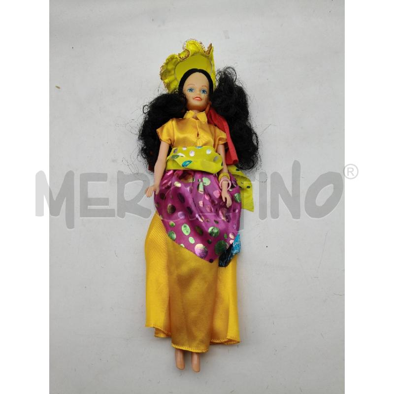 BAMBOLA VESTITO GIALLO CAPELLI NERI | Mercatino dell'Usato Roma talenti 1