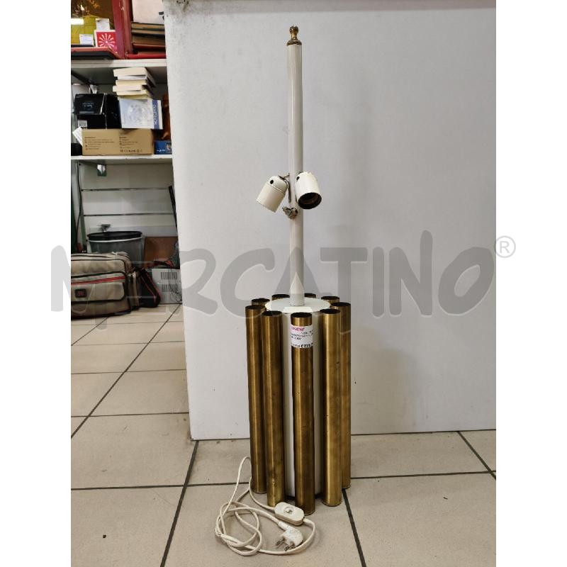 BASE LAMPADA LUCI DESIGN DA RIV  | Mercatino dell'Usato Roma talenti 1