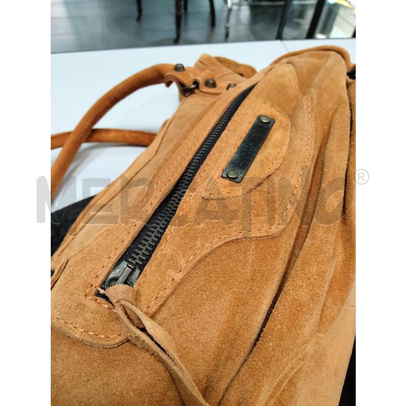 BORSA A MANO ANNARITA N CAMO ARA BORCHIE CON TRAC | Mercatino dell'Usato Roma talenti 3
