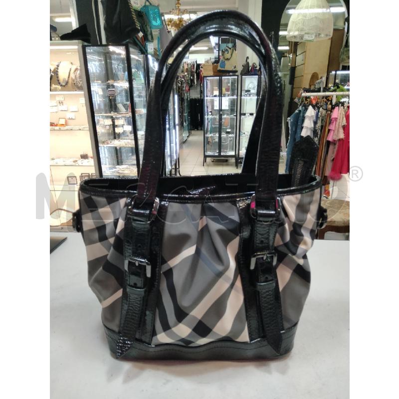 BORSA A MANO BURBERRY CHECKK GRIGIO MANICI VERNICE NERO  | Mercatino dell'Usato Roma talenti 1