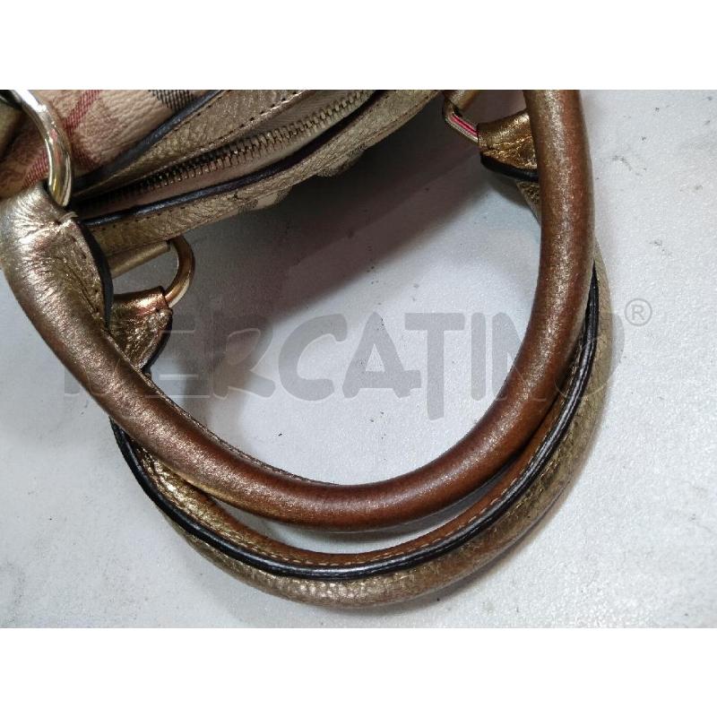 BORSA A MANO BURBERRY CHECK MANICI DORATI CON LUCCHETTO  | Mercatino dell'Usato Roma talenti 4