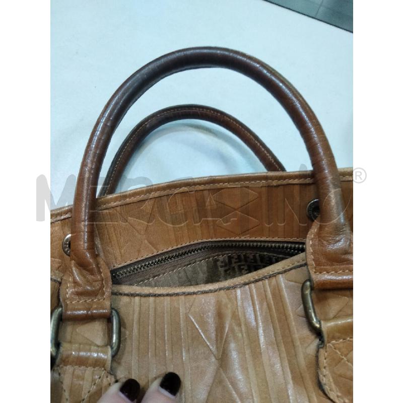 BORSA A MANO FENDI SAS BISCOTTO DECO ROMBI  | Mercatino dell'Usato Roma talenti 3