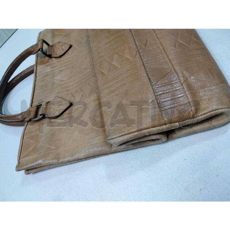 BORSA A MANO FENDI SAS BISCOTTO DECO ROMBI  | Mercatino dell'Usato Roma talenti 4