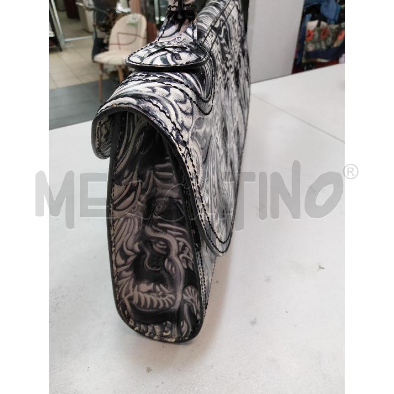 BORSA A SPALLA FENDI PELLE BIANCO NERO DECO RICCIOLI  | Mercatino dell'Usato Roma talenti 2