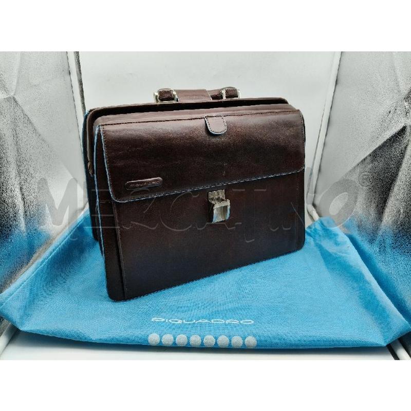 BORSA DEL DOTTORE PIQUADRO MARRONE PROFILI CELESTE | Mercatino dell'Usato Roma talenti 1