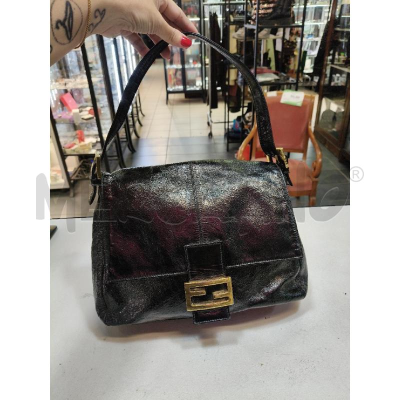 BORSA D FENDI NE VERNICE FIBBIA DOR LOGO  | Mercatino dell'Usato Roma talenti 1