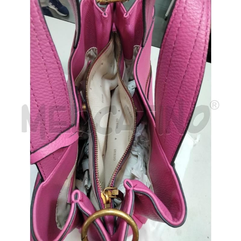 BORSA D GUESS FUCSIA MARTELLATA ANELLI DOR BRU TRACOLLA   | Mercatino dell'Usato Roma talenti 4