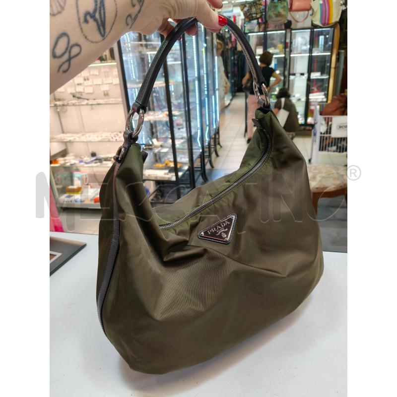 BORSA HOBO PRADA NYLON VERDE  | Mercatino dell'Usato Roma talenti 1
