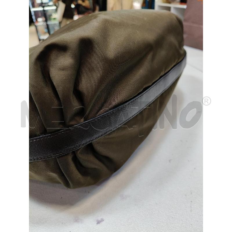 BORSA HOBO PRADA NYLON VERDE  | Mercatino dell'Usato Roma talenti 2