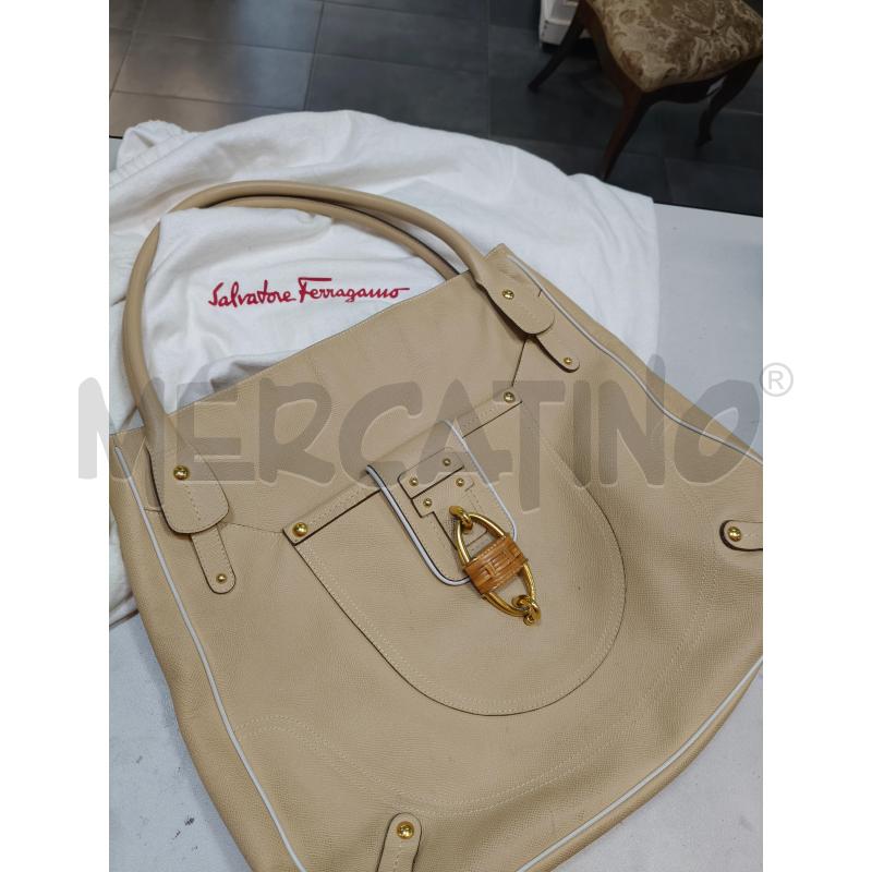BORSA SALVATORE FERRAGAMO CREMA MAXI LUCCHETTO INTRECCIO | Mercatino dell'Usato Roma talenti 1