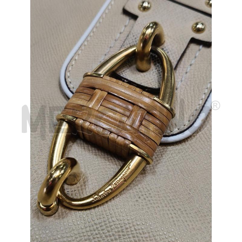 BORSA SALVATORE FERRAGAMO CREMA MAXI LUCCHETTO INTRECCIO | Mercatino dell'Usato Roma talenti 2