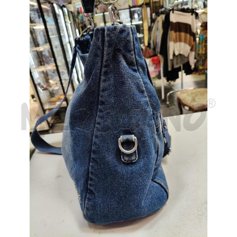 BORSA SECCHIELLO DENIM DESIGUAL DELAVE CON POCHETTE  | Mercatino dell'Usato Roma talenti 2