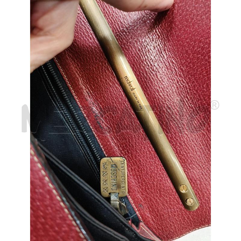 BORSETTA A MANO MOSCHINO REDWALL BORDEAUX  | Mercatino dell'Usato Roma talenti 4