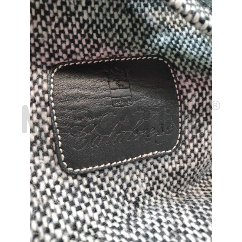 BORSONE CALABRESE BOUCLE BIANCO NERO CON TRACOLLA  | Mercatino dell'Usato Roma talenti 2