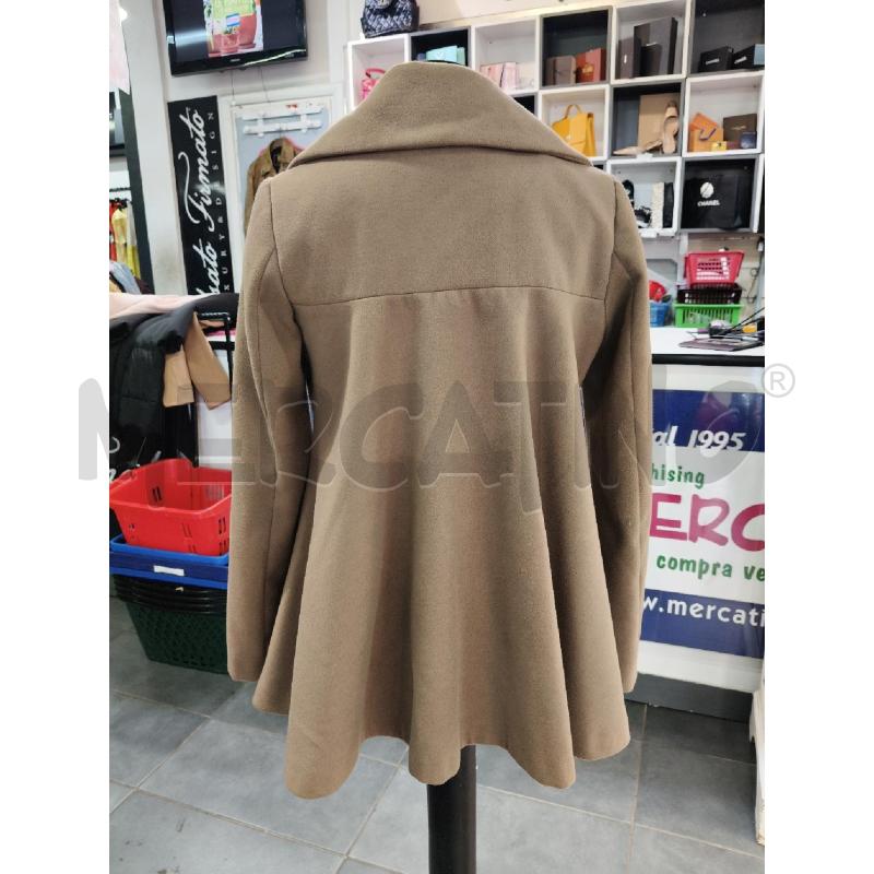 CAPPOTTINO POIS AMPIO CORTO BEI MAXI BOTT | Mercatino dell'Usato Roma talenti 3